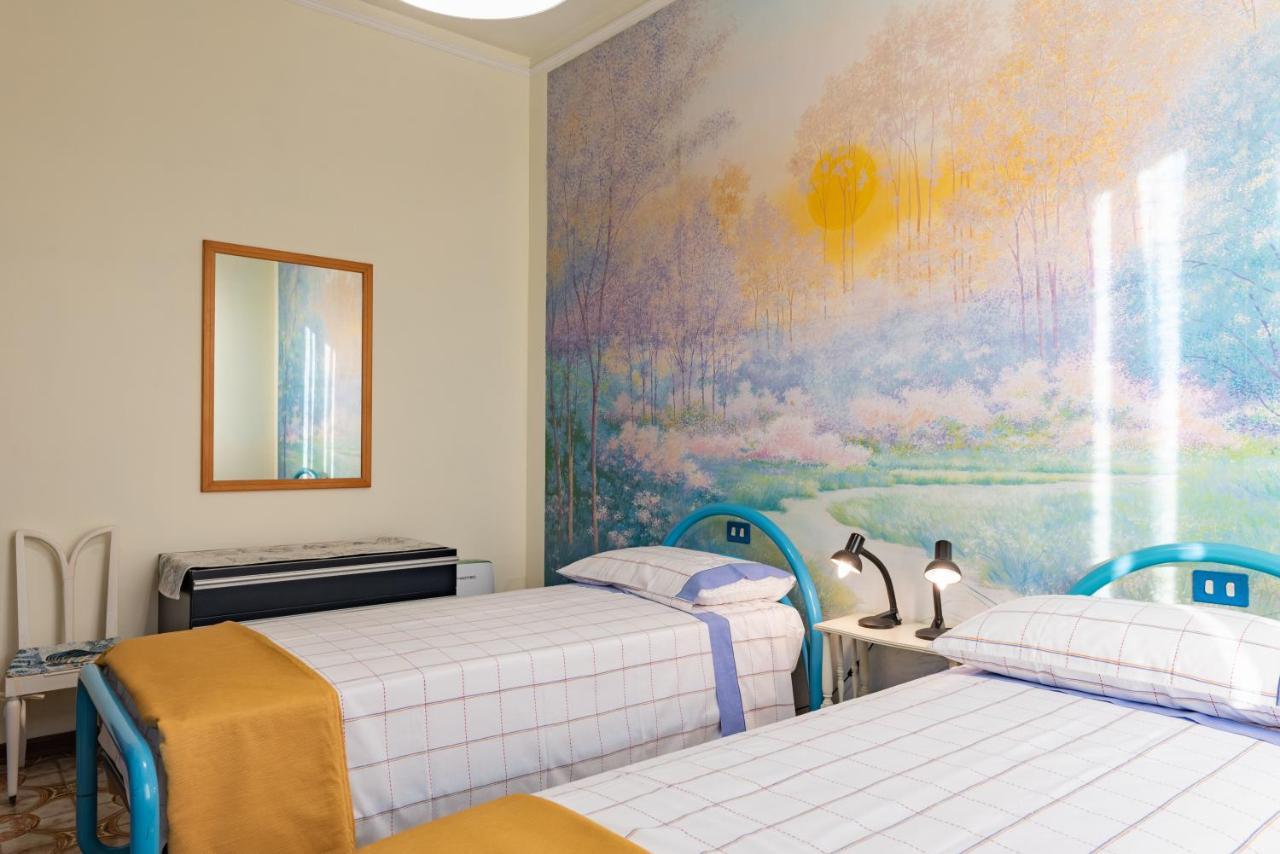 Apartment Holiday Versilia Camaiore Esterno foto